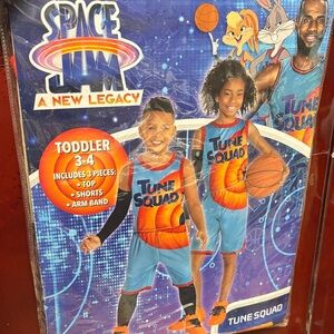 Space jam toddler 3-4 Halloween costume